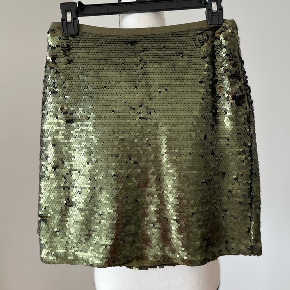 Loft size 0 green sequin skirt date night formal fancy moss olive green - Picture 1 of 8